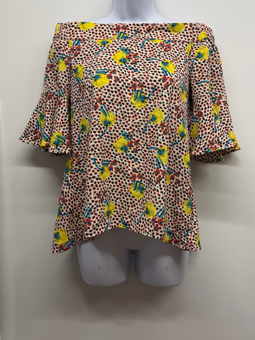 entro Off-Shoulder Floral Blouse with Cut Away Back